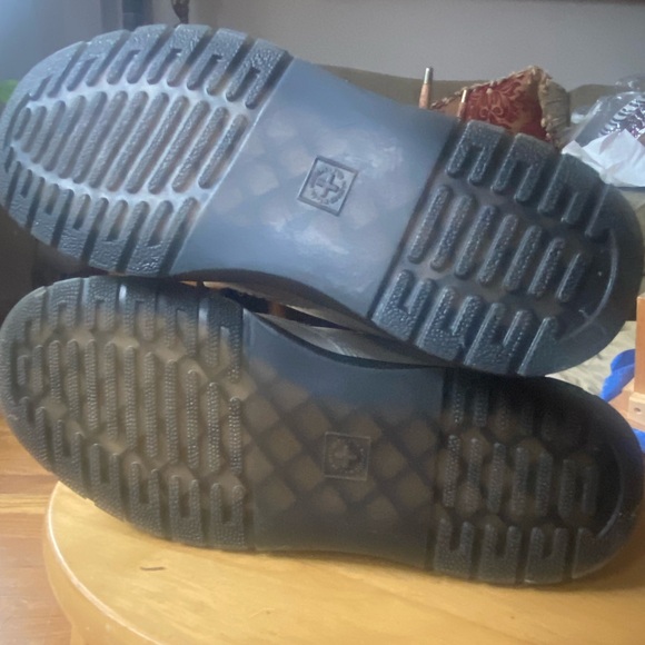 White doc Martens size 8 women’s - Picture 3 of 4